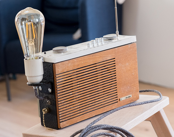 Lampe Radio 80's // Atelier WATT? lampes artisanales et déjantés
